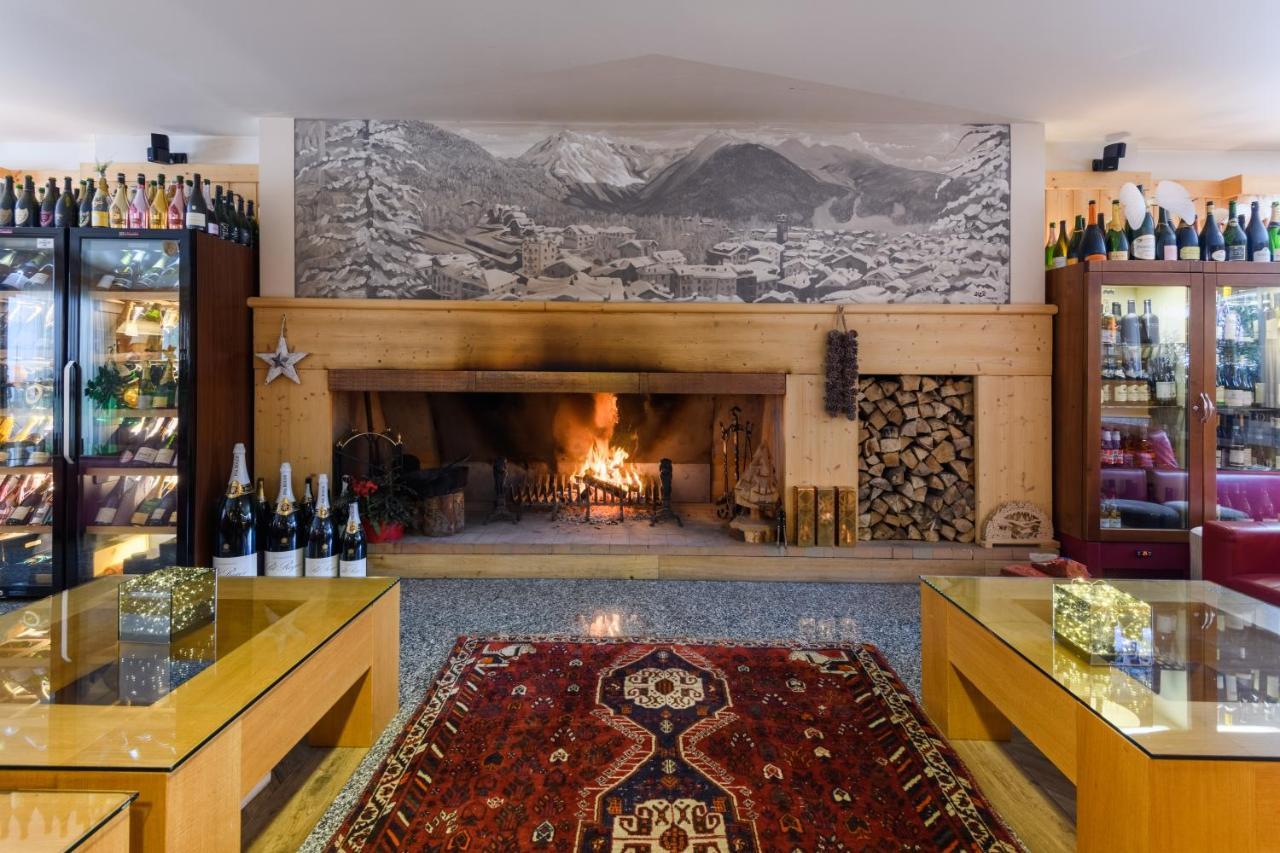 Hotel Garni Pegra Ponte Di Legno Kültér fotó