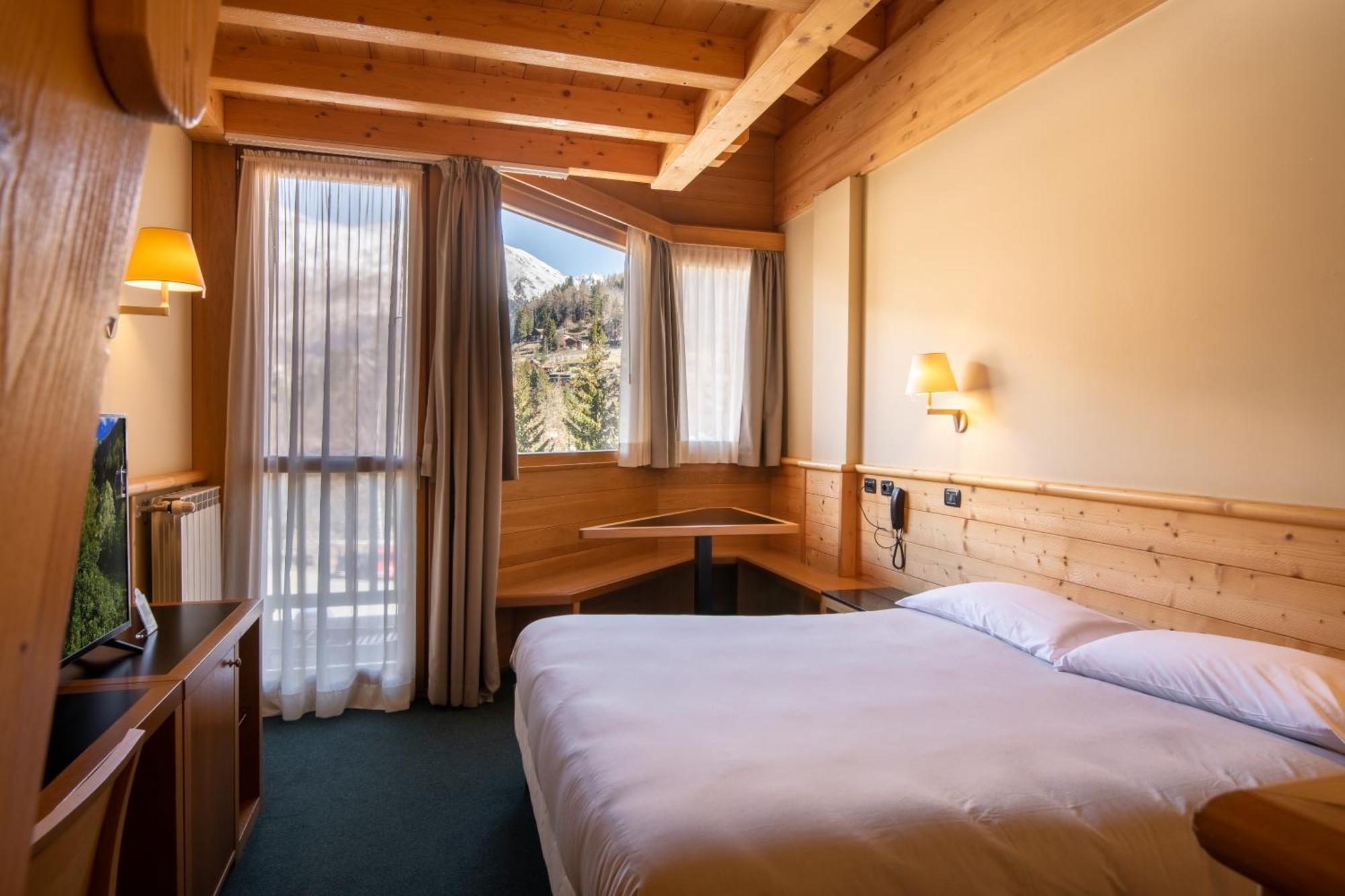 Hotel Garni Pegra Ponte Di Legno Kültér fotó